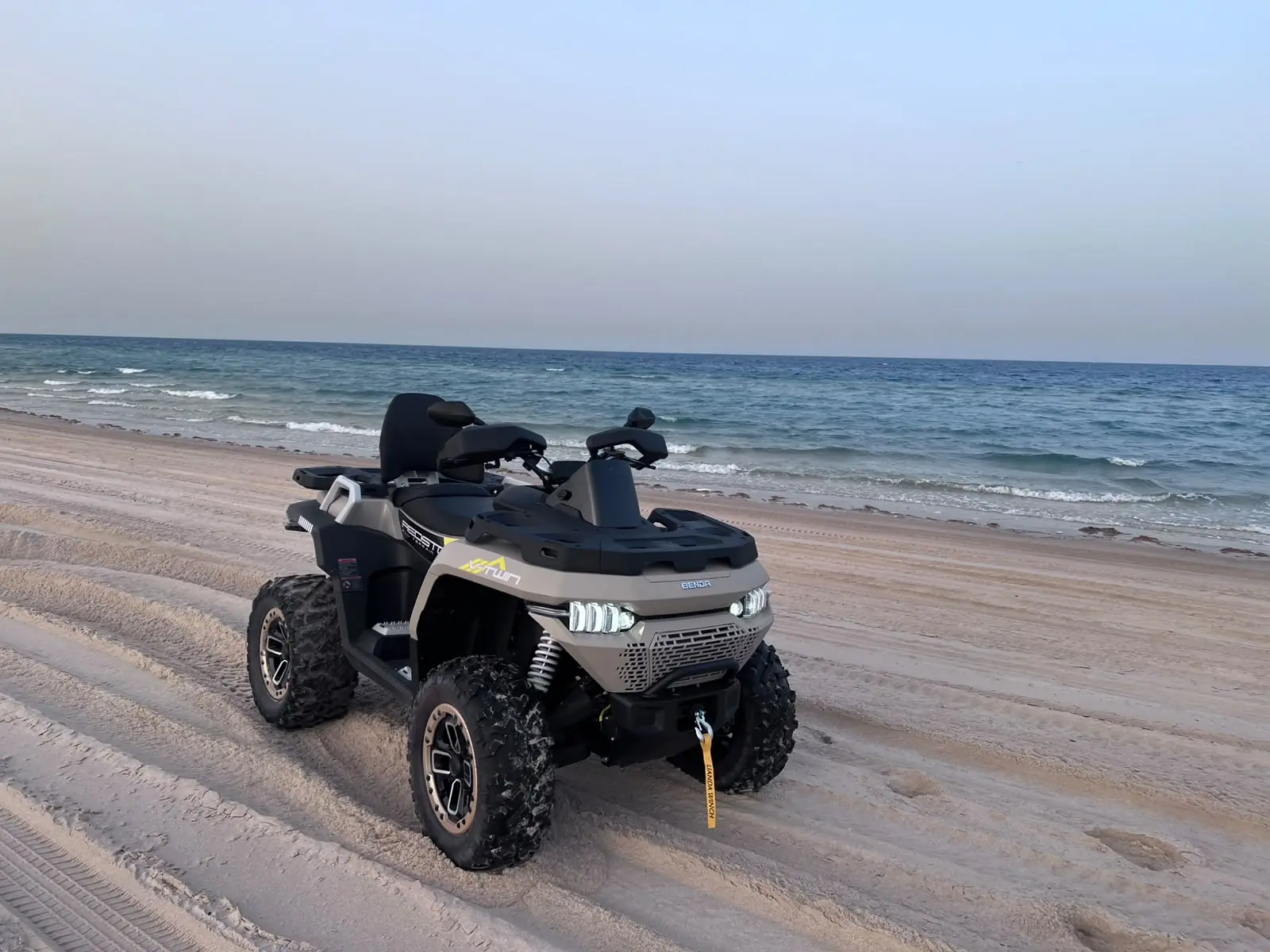 Benda Redstone 550 on the sand at the edge of the Gulf
